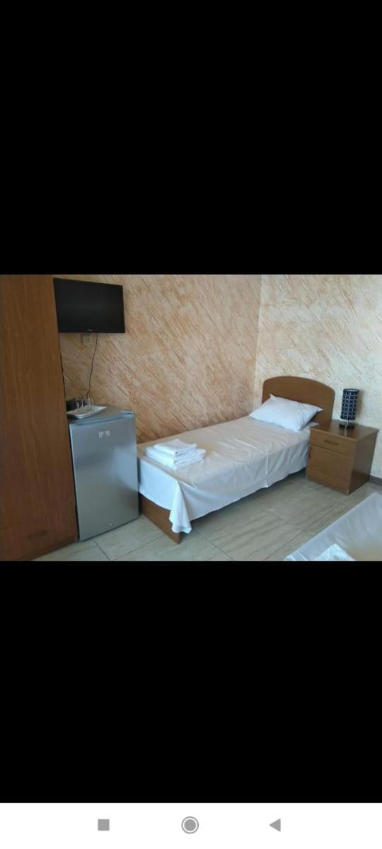 Geno Guest House Kvariati Room photo